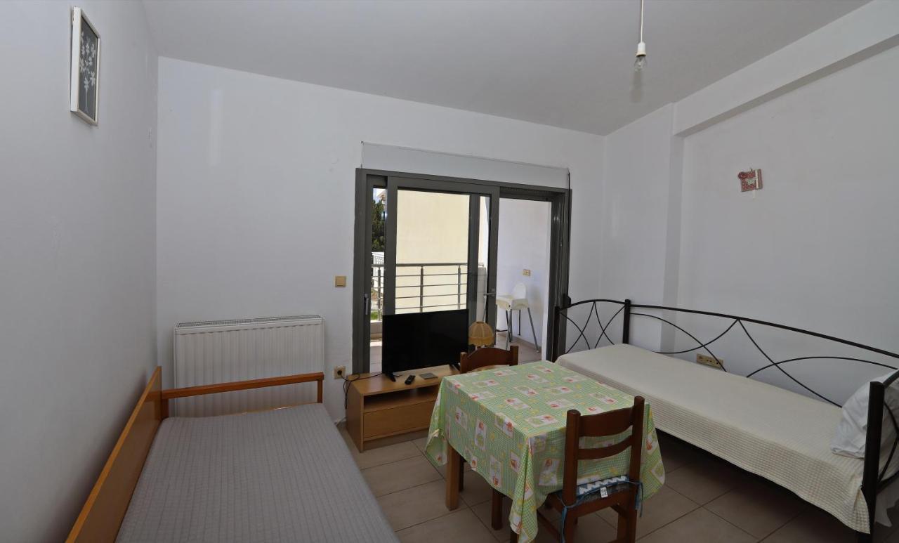 Katerina Apartments Keramotí Buitenkant foto