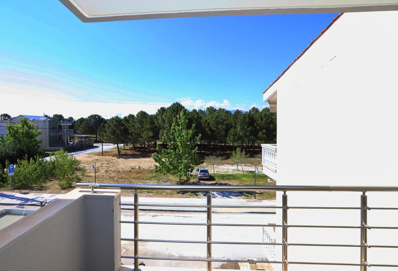 Katerina Apartments Keramotí Buitenkant foto