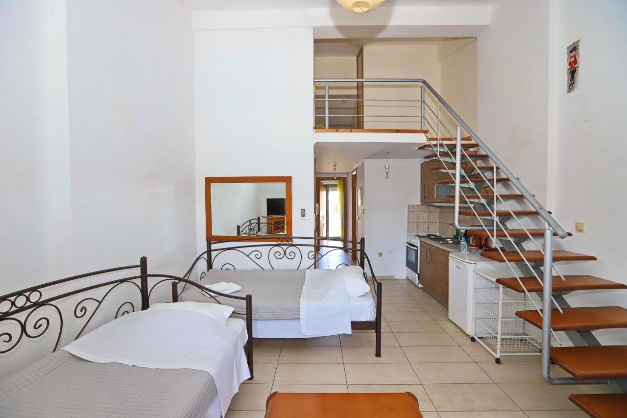Katerina Apartments Keramotí Buitenkant foto
