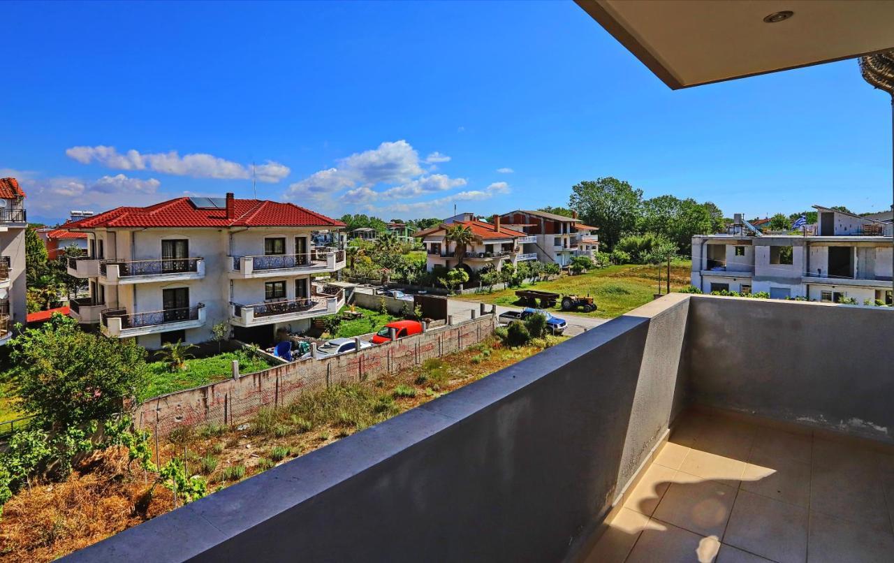 Katerina Apartments Keramotí Buitenkant foto