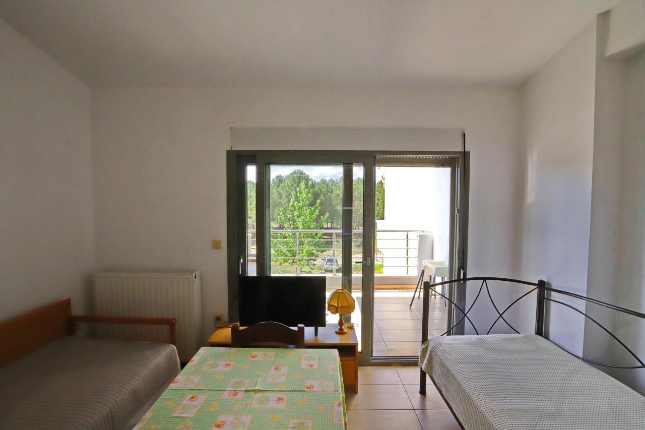 Katerina Apartments Keramotí Buitenkant foto